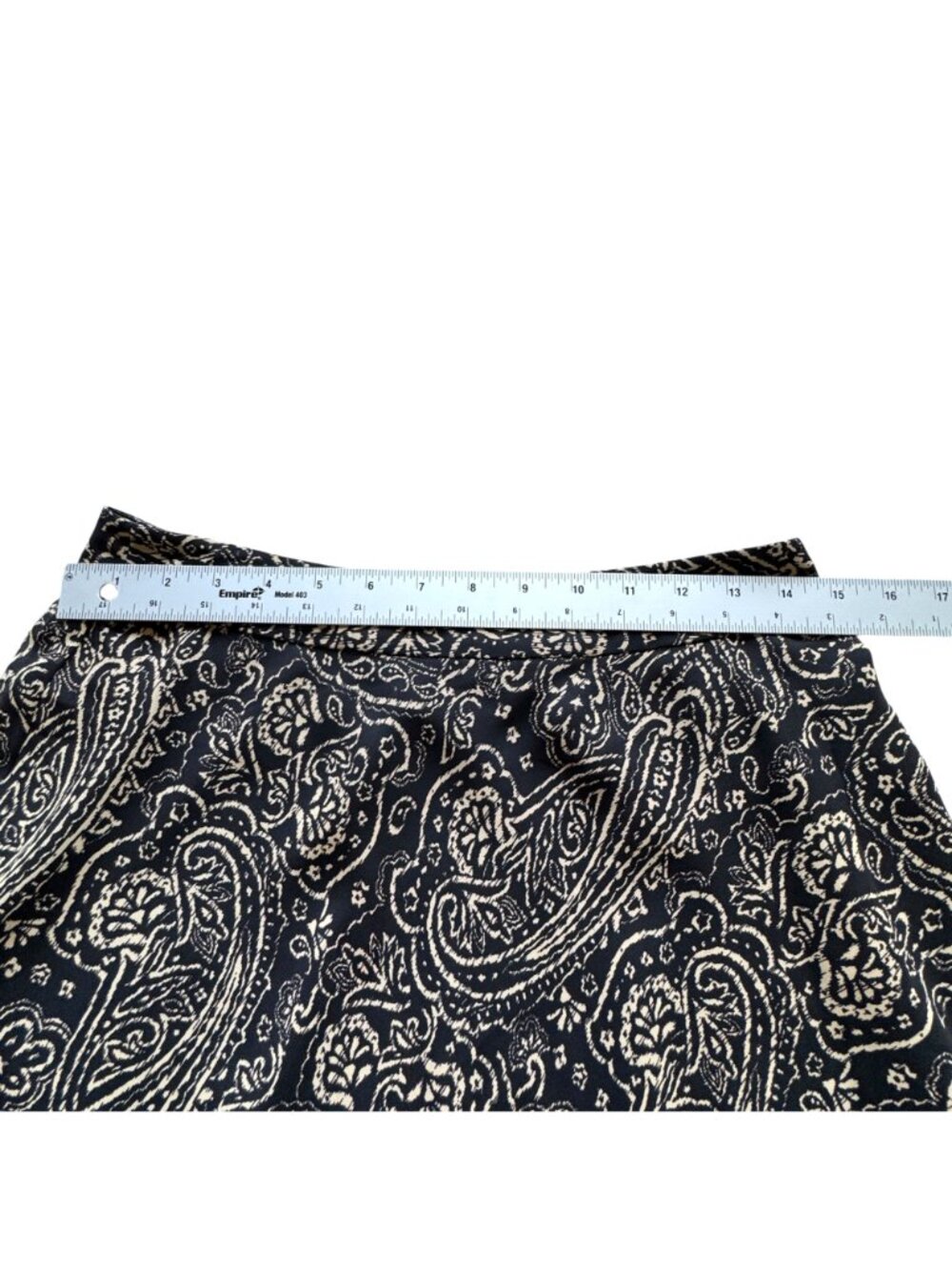 Jones New York Paisley Skirt Size 4 Black & Cream Mid-Length Lined Flowy Style - Picture 8 of 13